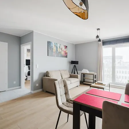 Daire Fiqus Marcelin Deluxe By Bookinghost Poznan