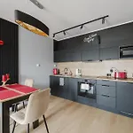 Fiqus Marcelin Deluxe By Bookinghost * Poznań