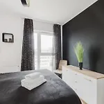 Fiqus Marcelin Deluxe By Bookinghost * Poznań